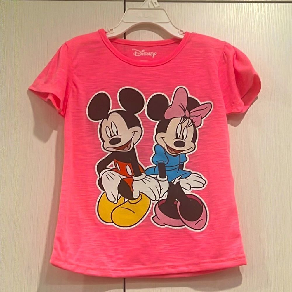 Disney pink top 
